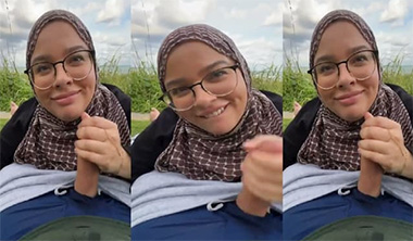 Hijabe Cute Girl Sucking Big Dick Public Park XXX