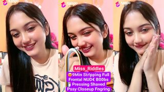 Viral Model Miss Riddles Live Closeup Pussy Fingering