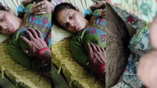 Bengali Son Touching MoM Boobs & Pussy Update – Desimaals