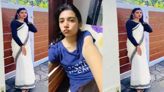 Hot Tamil Girl Bathing Nude Self Showing Porn Update